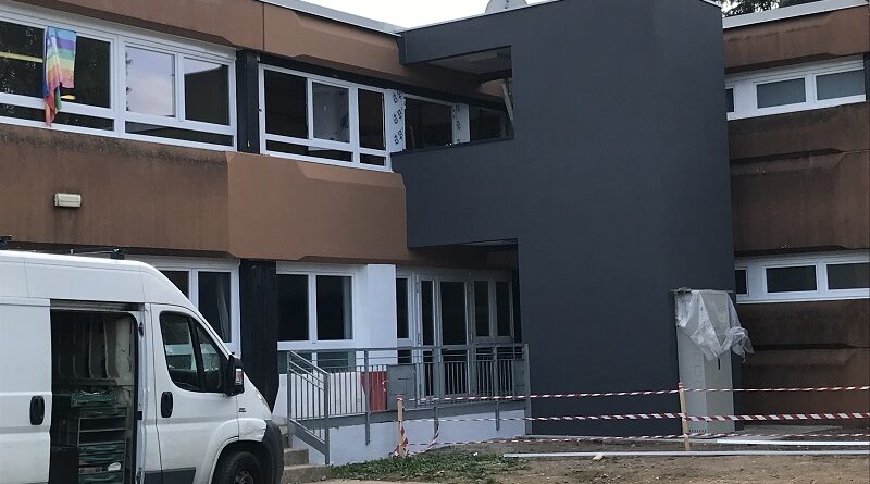 Edilizia scolastica, abbattimento delle barriere architettoniche e installazione piattaforme elevatrici