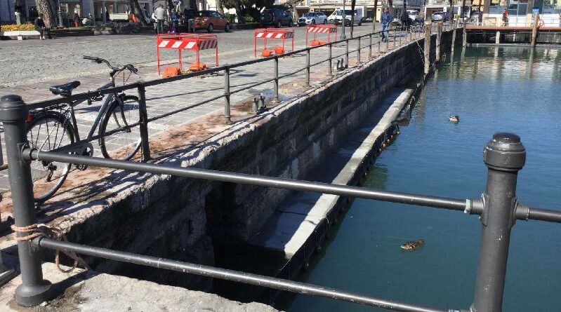 Desenzano, La chiusura del Lungolago Battisti devia le linee 2 e 3
