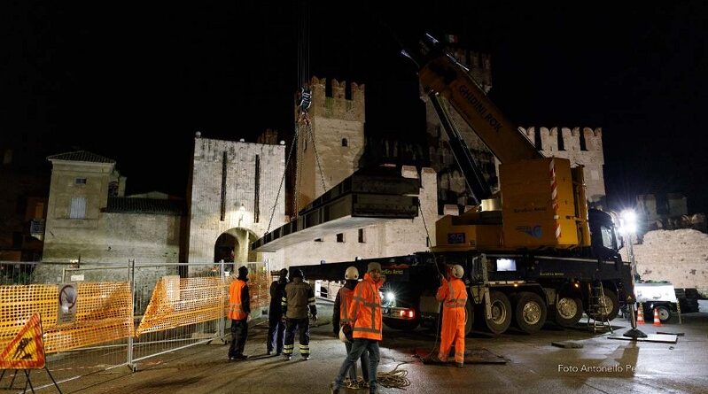 Sirmione: alle 18 di venerdì 20 ha riaperto il ponte. Grande lavoro notturno per ristabilire la viabilità in tempi ristrettissimi