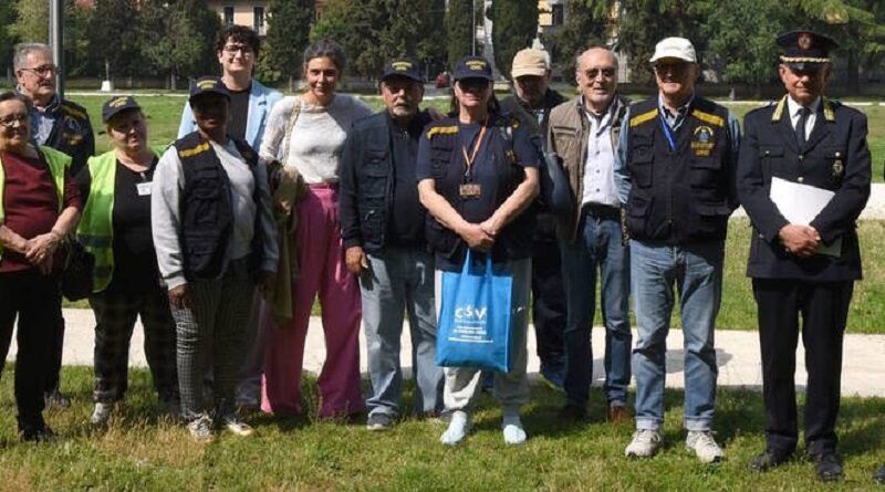 Comune di Brescia precursore con gli agenti civici nei parchi. Da quasi 10 anni 60 assistenti attivi da aprile a ottobre