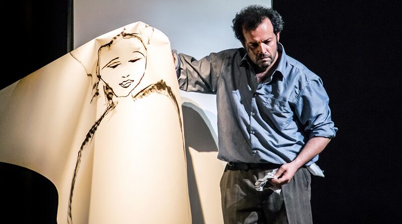 Mario Perrotta in "Un bès - Antonio Ligabue" al Teatro delle Ali di Breno