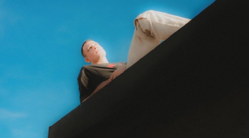 Leonardo, il suo nuovo inedito dal taglio autobiografico dell'artista milanese Albert