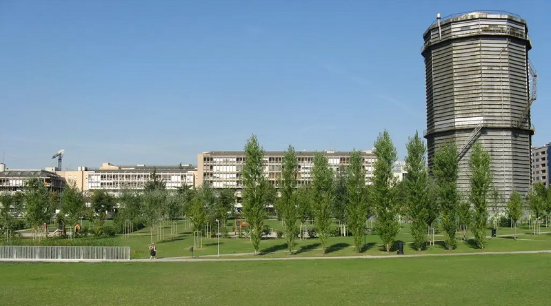 Occupazione abusiva in via Milano e bivacco al Parco Tarello, la Polizia Locale interviene