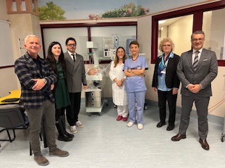 ASST Garda: donato un rianimatore neonatale alla Pediatria di Desenzano dall’Associazione Giacomo marcati ODV