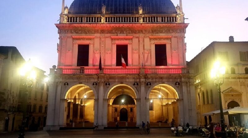 Giornata Nazionale per la donazione di organi: Palazzo Loggia illuminato di rosso tra il 14 e il 15 aprile 2024